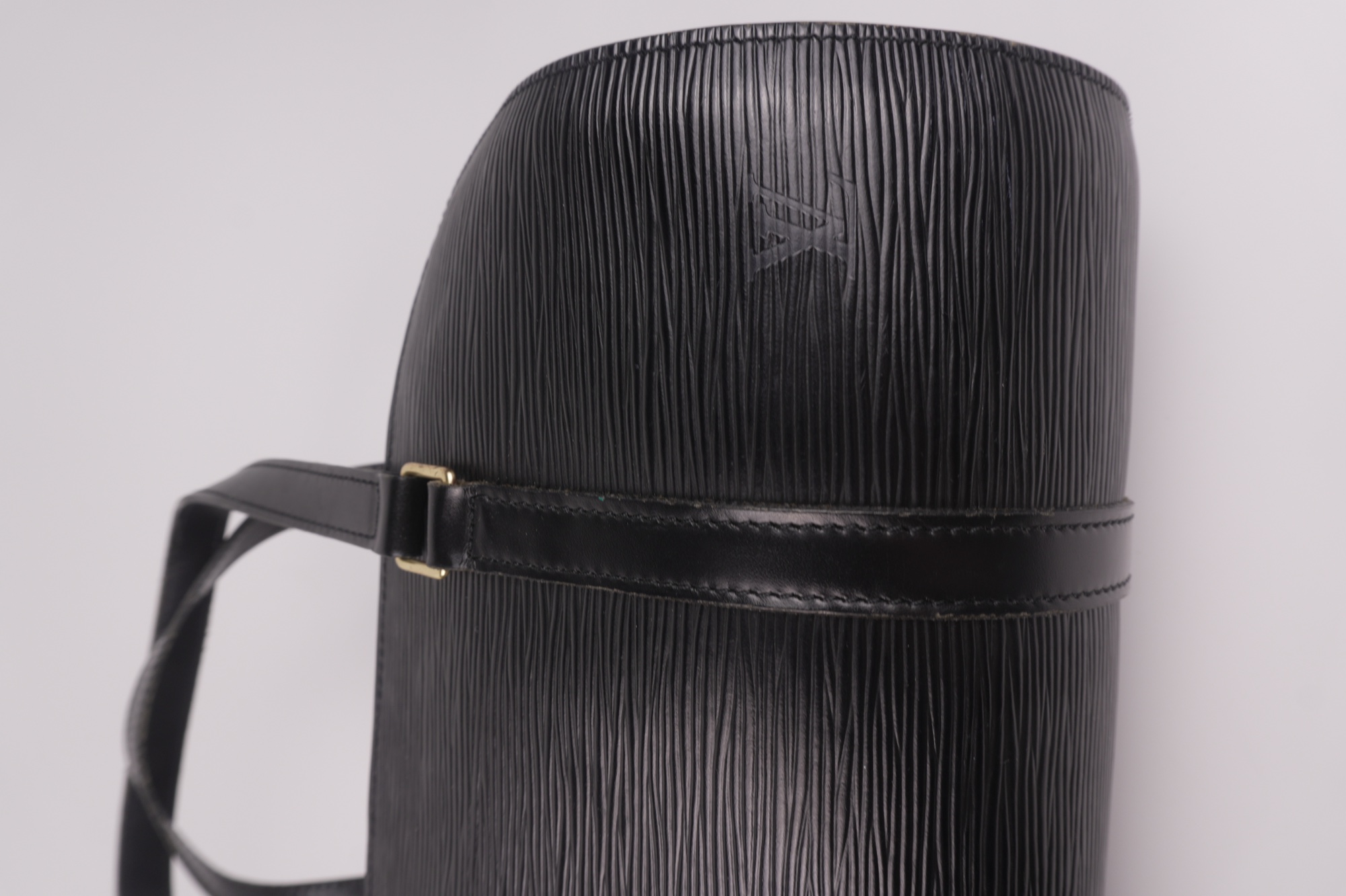 Louis Vuitton Epi Soufflot Handbag - M52222 - DSC02223
